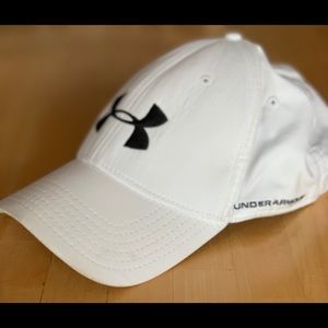Men’s White Under Armour Hat LG/XL